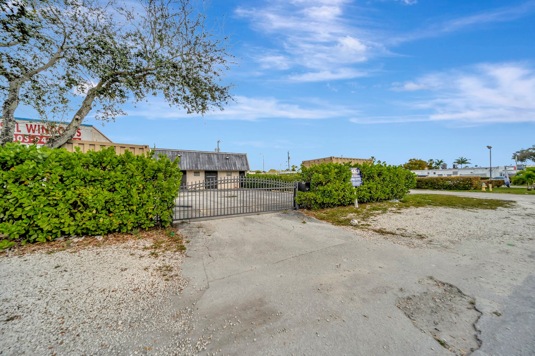 67 NW 166th St, North Miami Beach, FL à vendre Photo principale- Image 1 de 33