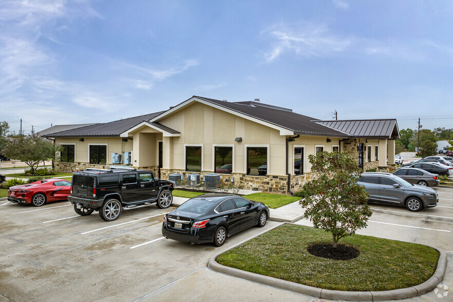 1416 E Broadway St, Pearland, TX for lease - Building Photo - Image 2 of 7