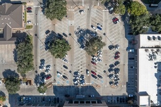 5161 San Felipe St, Houston, TX à louer Aérien- Image 1 de 2