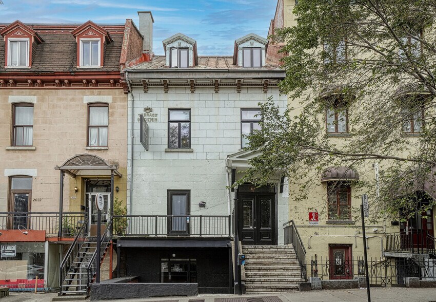 2018-2020 Rue Saint-Denis, Montréal, QC à vendre - Photo du bâtiment - Image 3 de 7