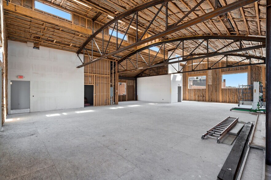 319 N Cleveland Ave, Loveland, CO à louer - Photo du bâtiment - Image 3 de 17