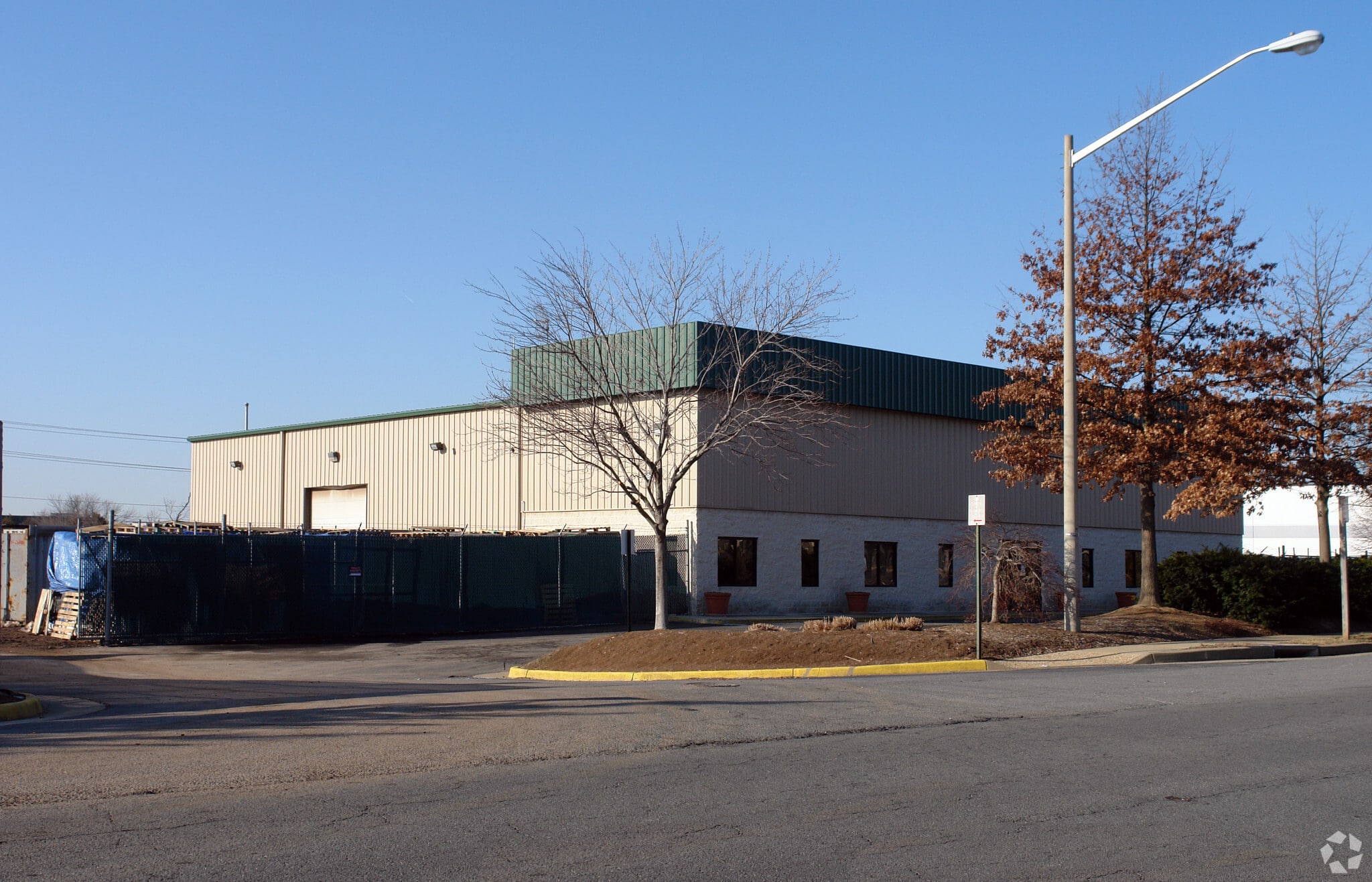 14601 Flint Lee Rd, Chantilly, VA for lease Primary Photo- Image 1 of 3