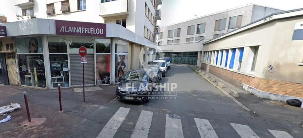 Commerce de détail dans Bondy à louer - Photo du bâtiment - Image 2 de 3