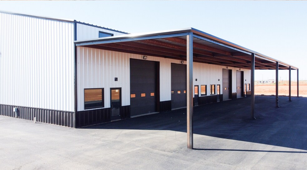 5518 County 135 rd, Midland, TX à louer - Photo du bâtiment - Image 2 de 18