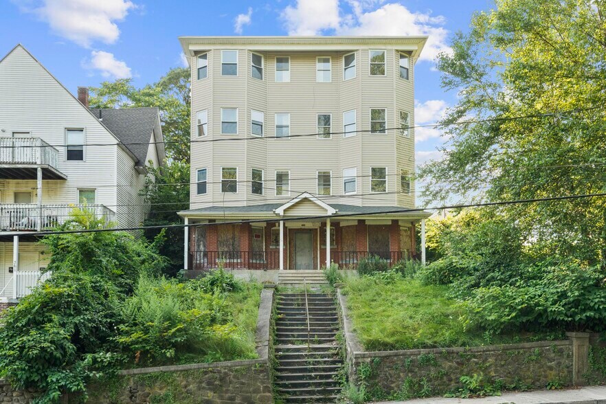 365 Willow St, Waterbury, CT à vendre - Photo du bâtiment - Image 2 de 19