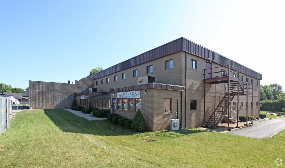 1340-1350 N Fairfield Rd, Dayton, OH for sale - Building Photo - Image 3 of 10