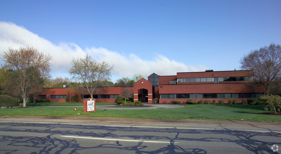 100 Myles Standish Blvd, Taunton, MA for lease - Building Photo - Image 3 of 5