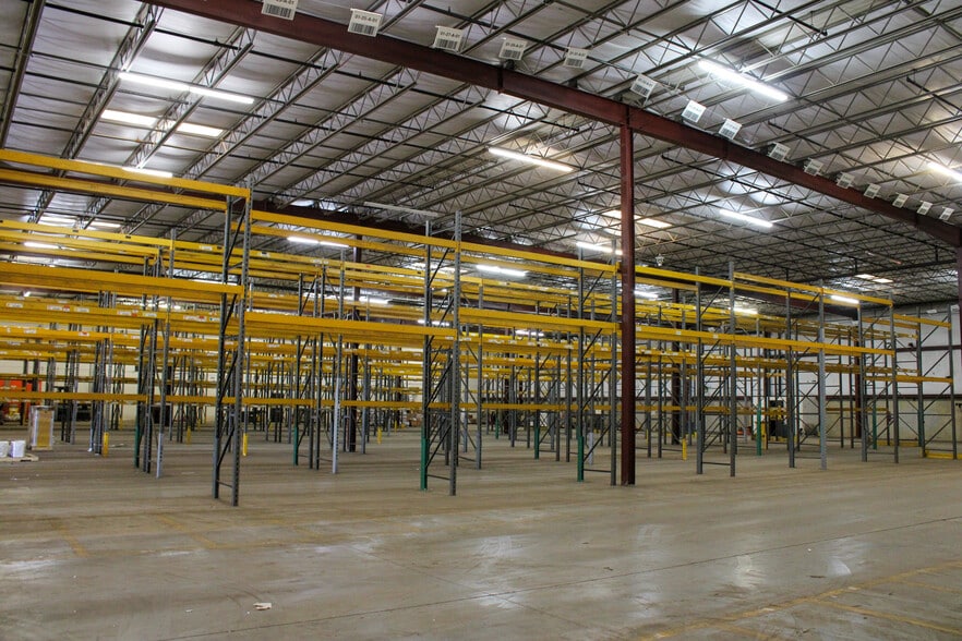 1140 Jordan Rd, Huntsville, AL for lease - Building Photo - Image 3 of 6