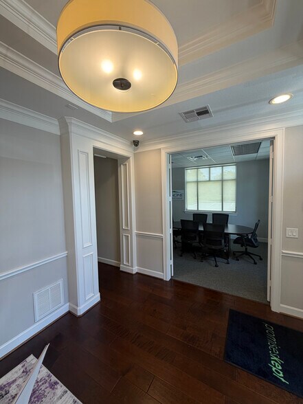 32731 Egypt Ln, Magnolia, TX à louer - Photo du bâtiment - Image 3 de 16