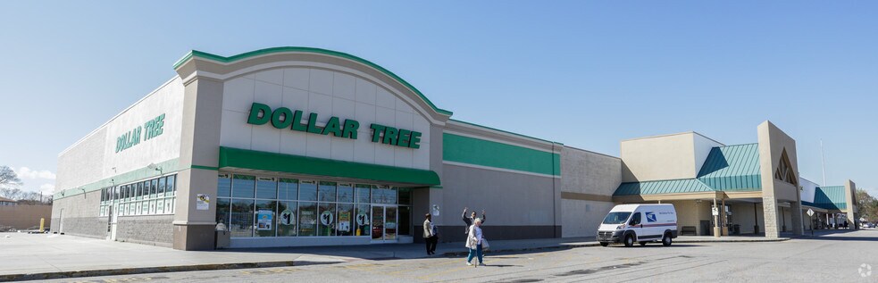 6205-6215 N N Military Hwy, Norfolk, VA for lease - Primary Photo - Image 2 of 26