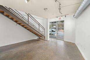 1601 E Cesar Chavez St, Austin TX - Loft