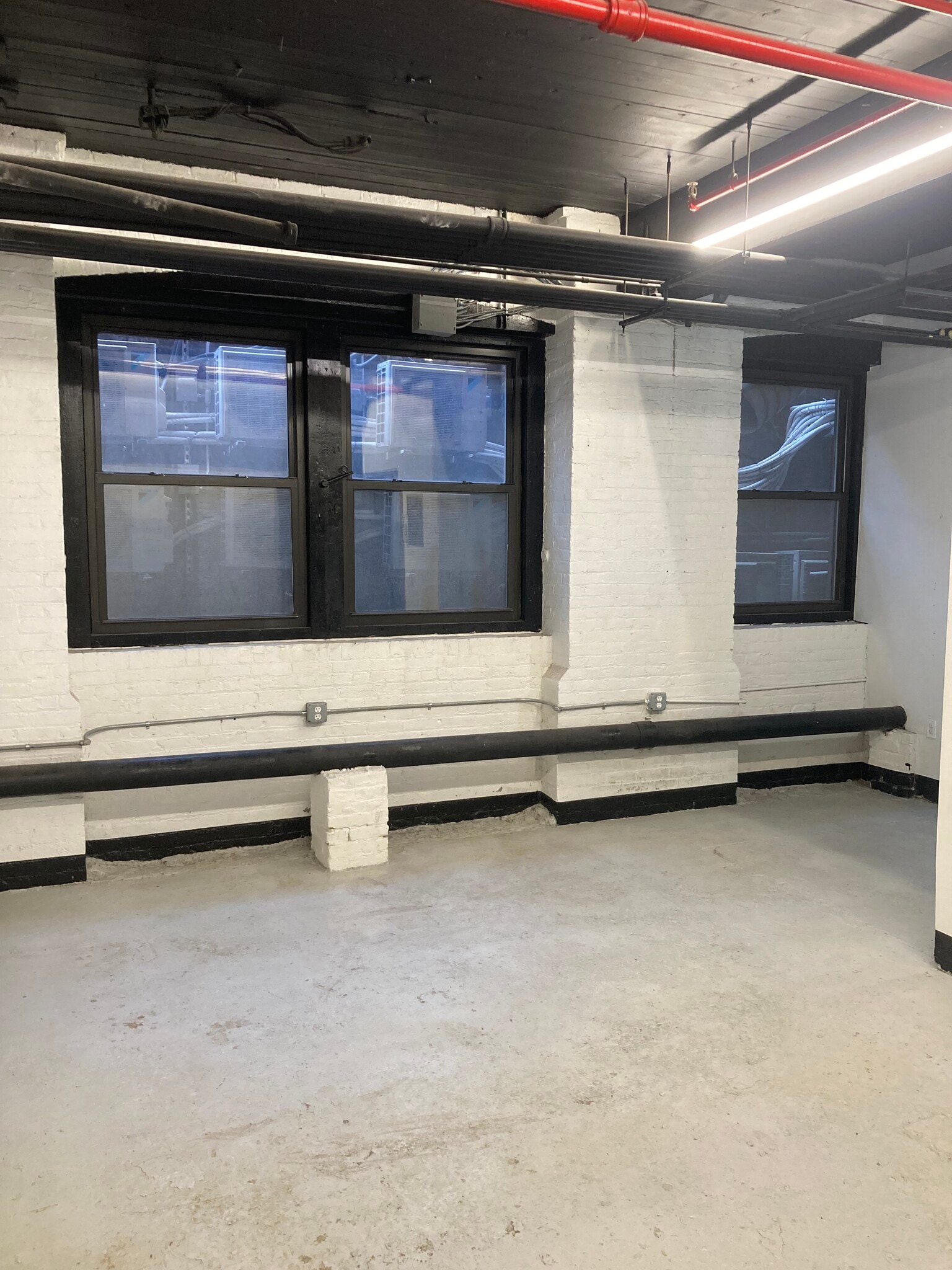 1027 Grand St, Brooklyn, NY for lease Interior Photo- Image 1 of 1