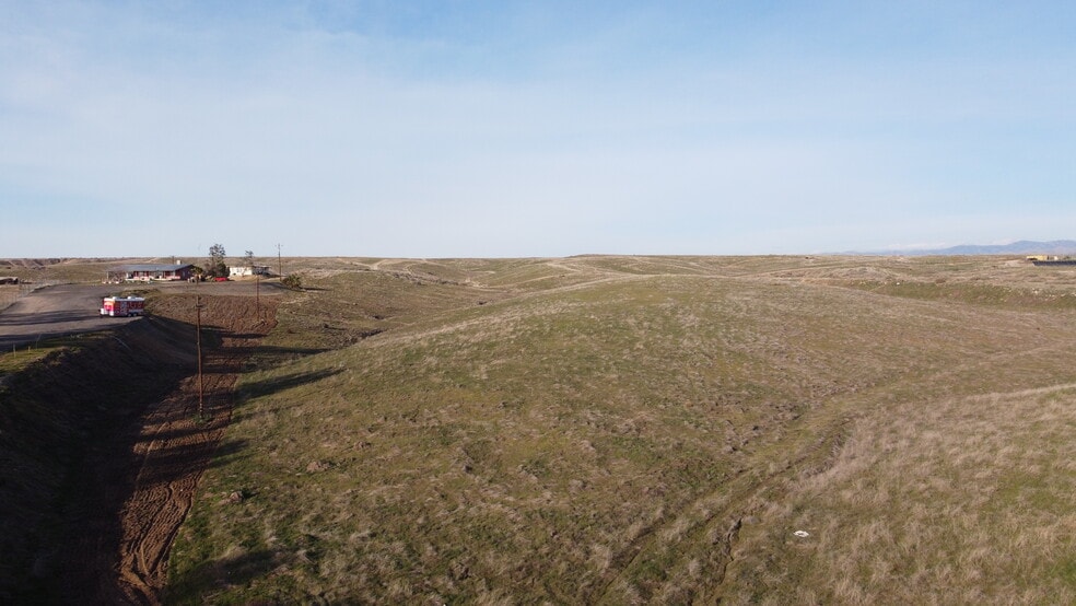 8696 Kern Canyon Road Hwy, Bakersfield, CA for sale - Building Photo - Image 2 of 10