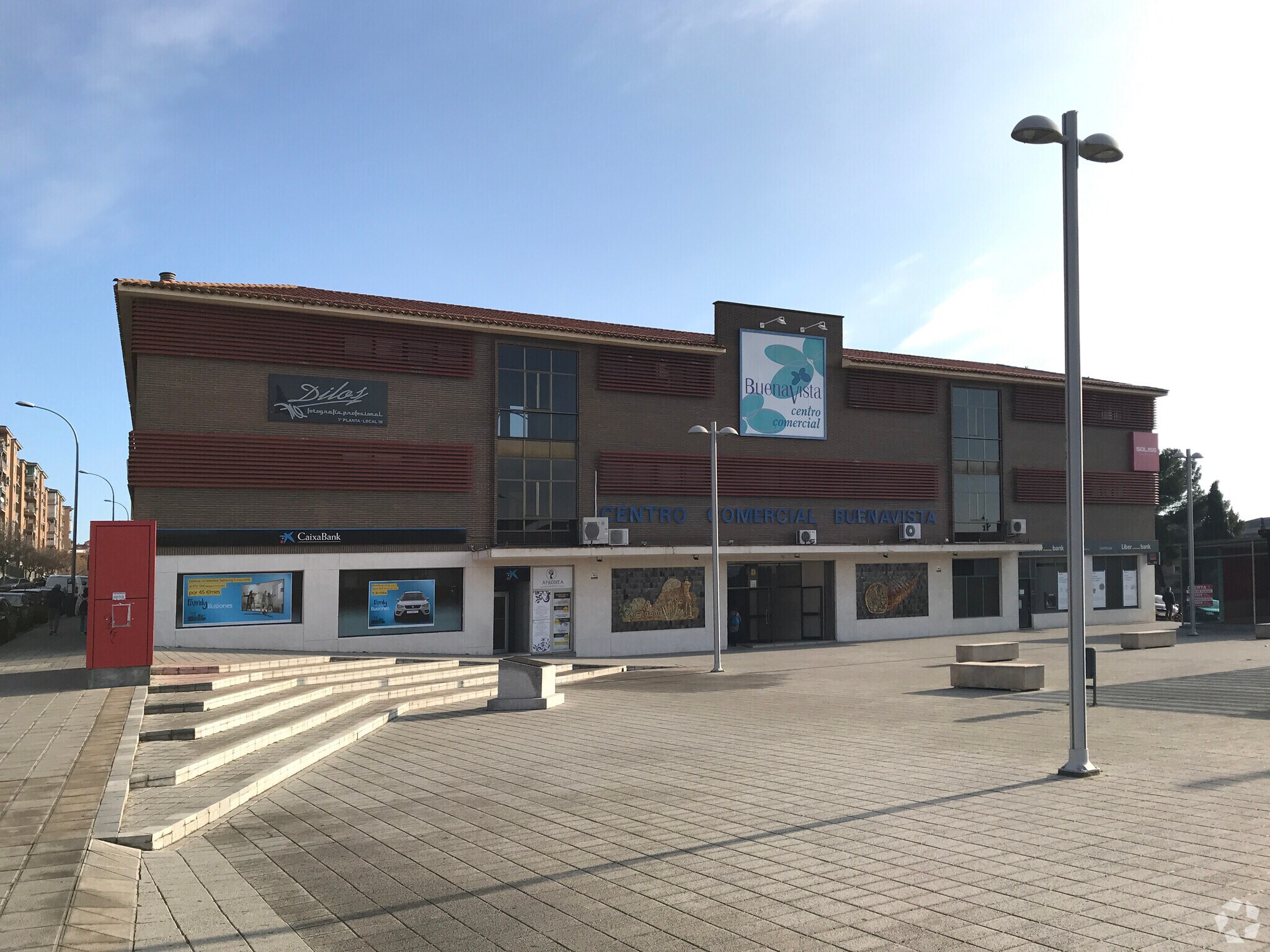 Office/Retail in Toledo, Toledo for lease Primary Photo- Image 1 of 3