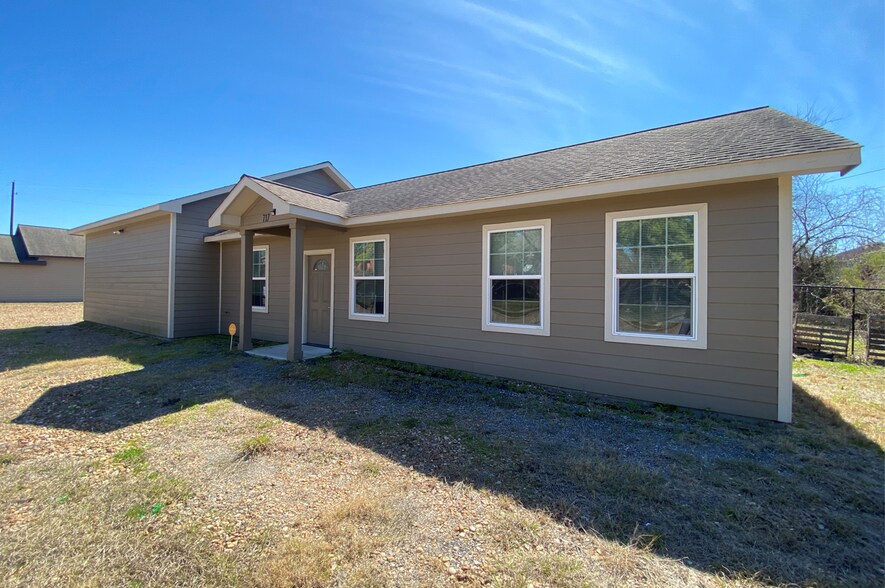 717A Dunson Glen Dr, Houston, TX à louer - Photo du bâtiment - Image 1 de 7