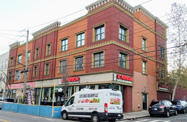 Plus de détails pour 520-528 Bay St, Staten Island, NY - Commerce de détail à louer