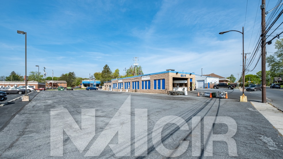 702 Quentin Rd, Lebanon, PA for sale - Building Photo - Image 2 of 8