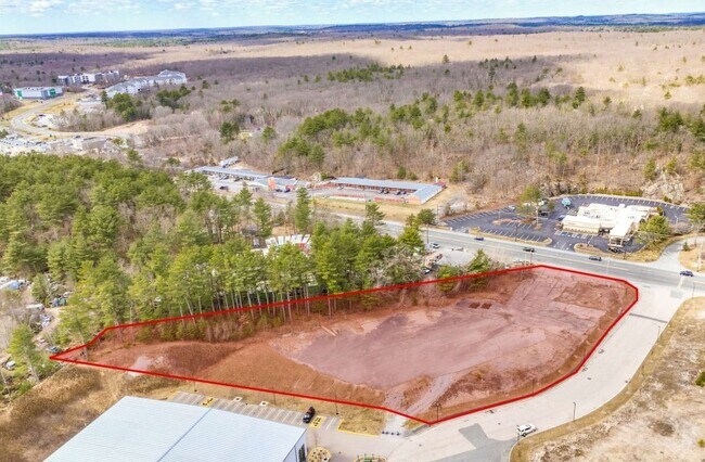 Plus de détails pour 10 Commerce Blvd, Wrentham, MA - Terrain à louer
