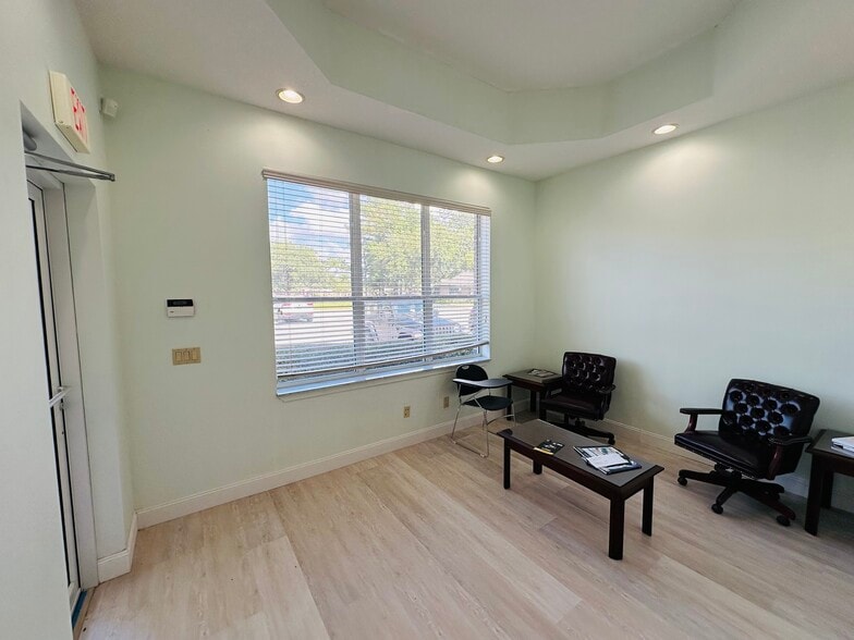 6282 Dupont Station Ct, Jacksonville, FL for lease - Building Photo - Image 3 of 11