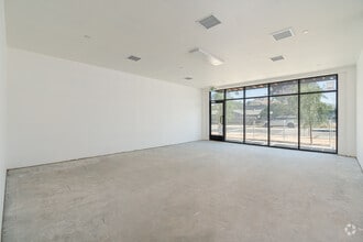 9668 Sunland Blvd, Shadow Hills, CA for lease Interior Photo- Image 1 of 1