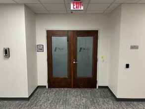 695 Mansell Rd, Roswell, GA for lease Interior Photo- Image 2 of 12