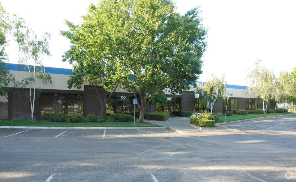 150-160 Great Oaks Blvd, San Jose, CA for lease - Building Photo - Image 2 of 3