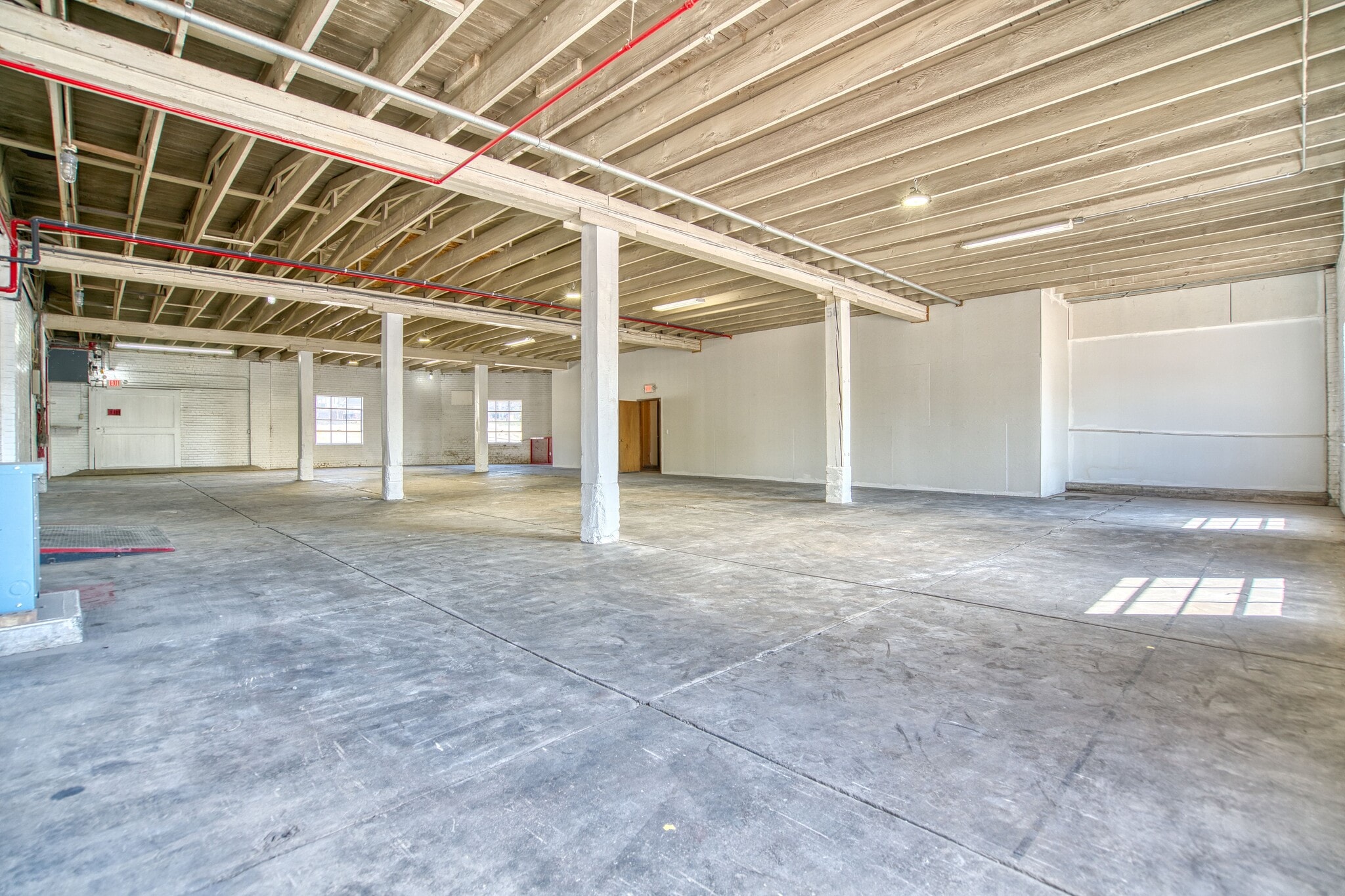 310 W South 1st St, Johnstown, CO for lease Interior Photo- Image 1 of 9