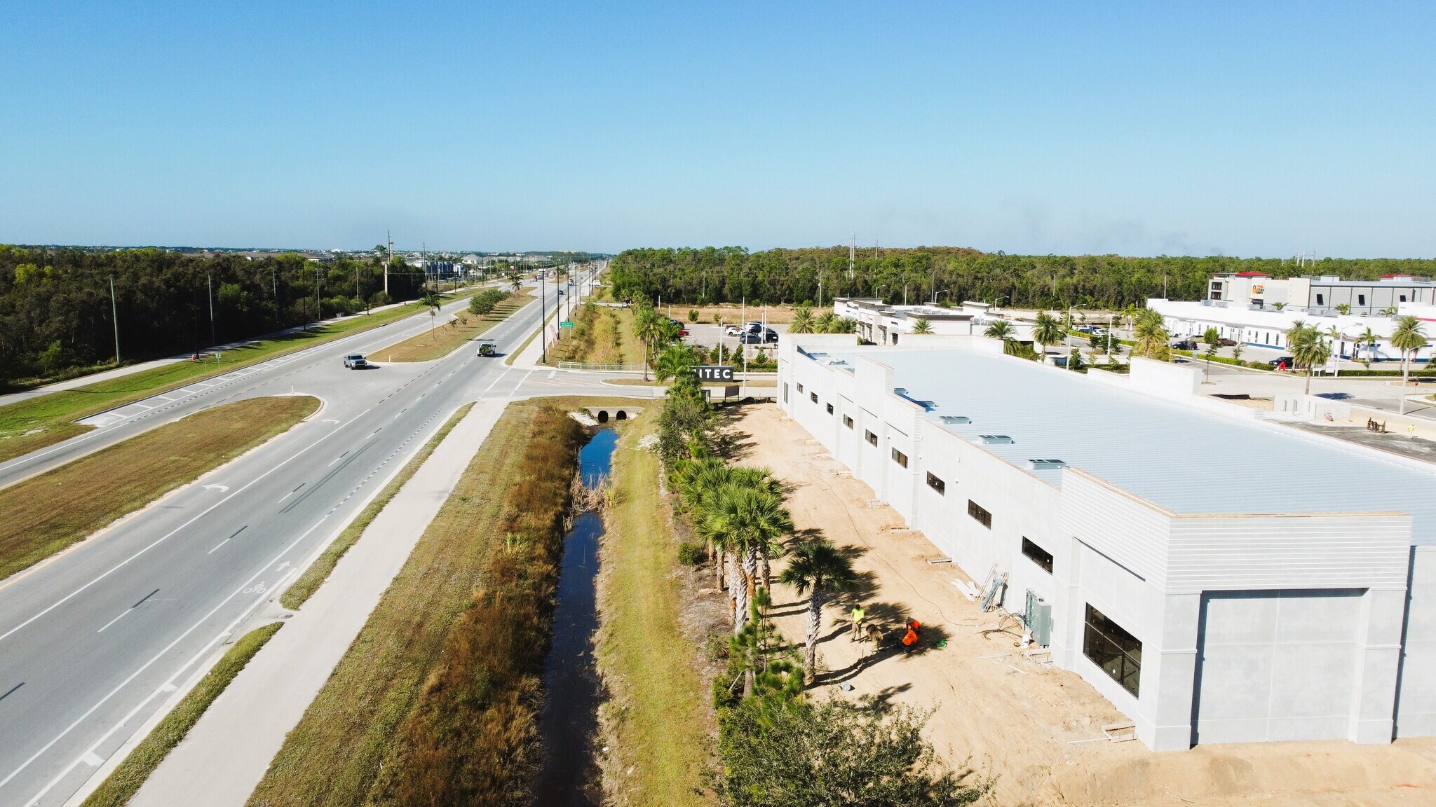 12271 Itec Park Dr, Fort Myers, FL for lease Building Photo- Image 1 of 13