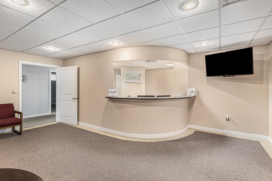 1350 E M 21, Owosso, MI à vendre - Photo du bâtiment - Image 2 de 24