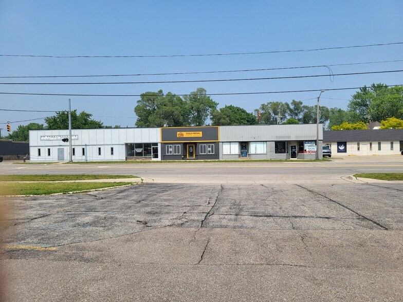 4476 Dixie Hwy, Waterford, MI for sale - Building Photo - Image 2 of 24