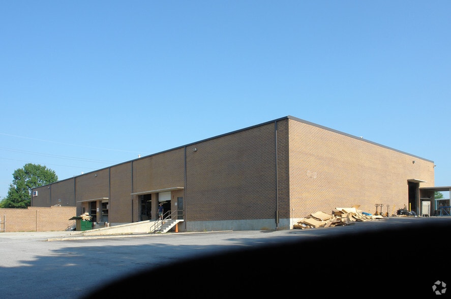 1911 Mountain Industrial Blvd, Tucker, GA à louer - Photo du bâtiment - Image 3 de 3