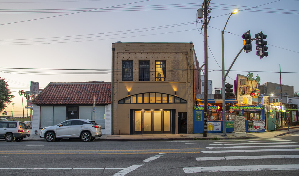 179-181 Culver Blvd, Playa Del Rey, CA for lease - Building Photo - Image 1 of 25