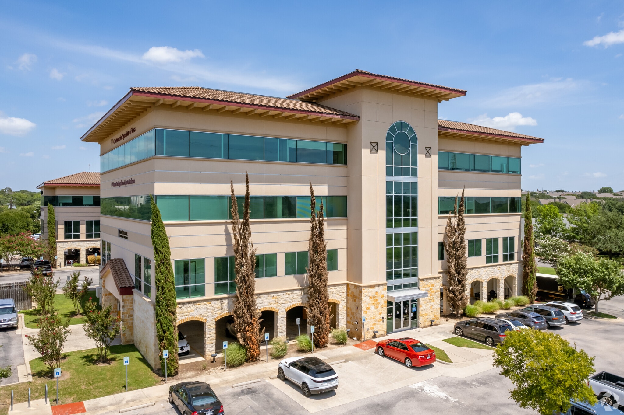 2200 Park Bend Dr, Austin, TX for lease Primary Photo- Image 1 of 7