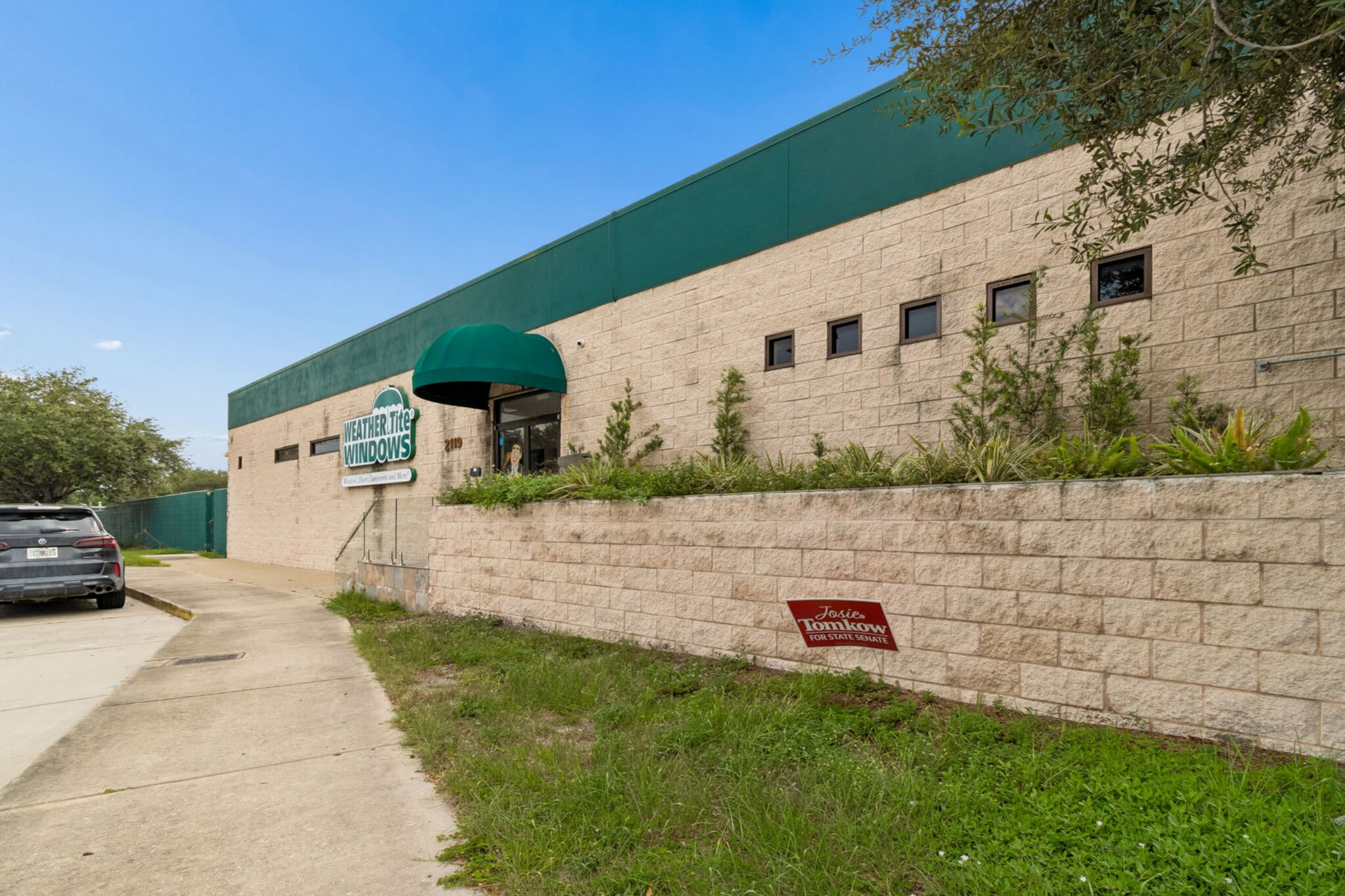 2125 W Columbus Dr, Tampa, FL à louer Photo intérieure- Image 1 de 23