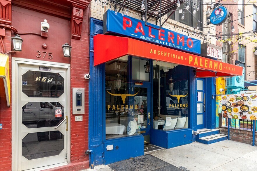 373 W 46th St, New York, NY for sale - Building Photo - Image 2 of 8