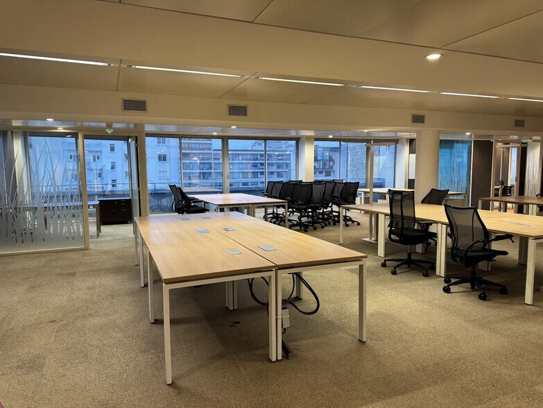Bureau dans Levallois-Perret à louer - Photo du bâtiment - Image 1 de 9