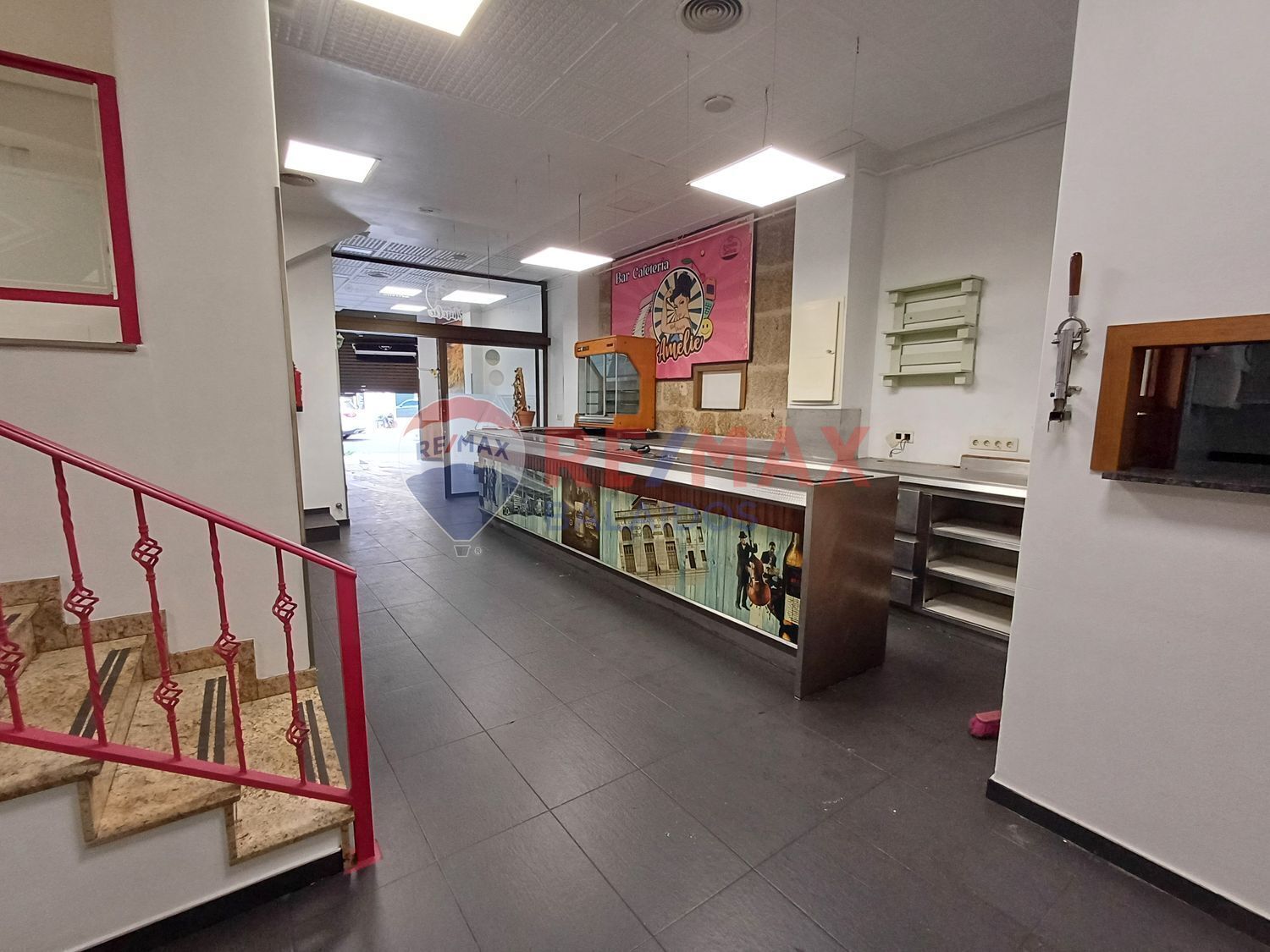 Retail in Vigo, Pontevedra for sale Interior Photo- Image 1 of 28