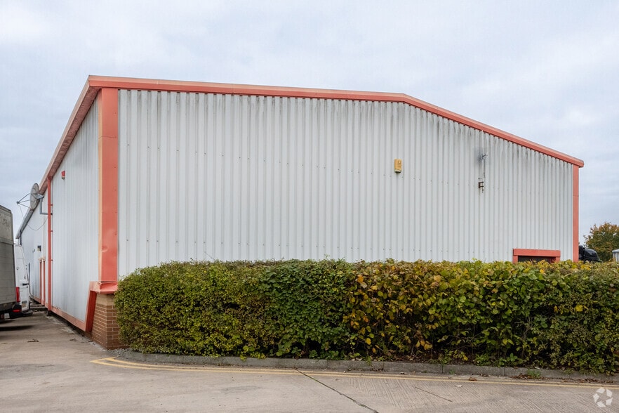 Sinfin Ln, Derby for lease - Primary Photo - Image 1 of 3