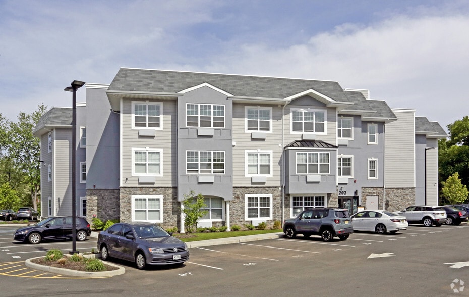 200-202 Schley St, Garfield, NJ à vendre - Photo principale - Image 1 de 62