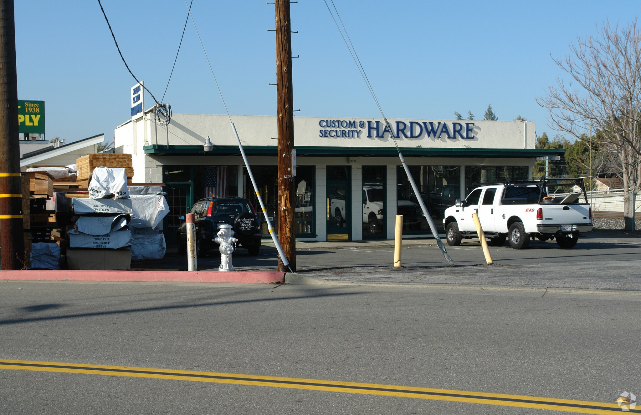 126 San Antonio Cir, Mountain View, CA for lease Primary Photo- Image 1 of 4