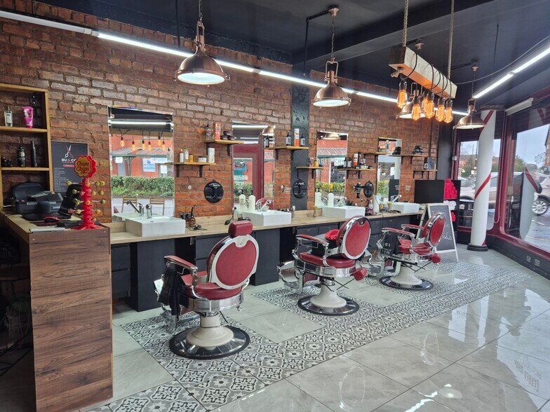 24 Grange Rd, Wirral à louer - Photo du bâtiment - Image 3 de 3