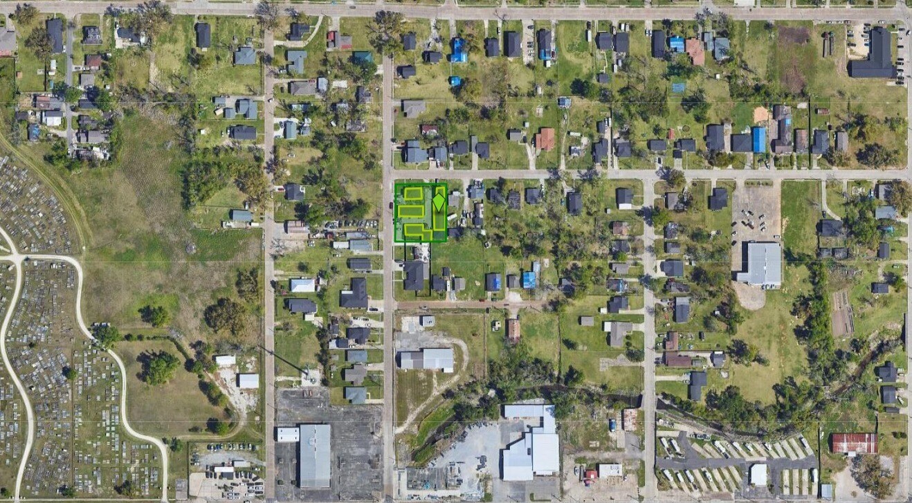 701-705 Rhodes St, Lake Charles, LA for sale Primary Photo- Image 1 of 2