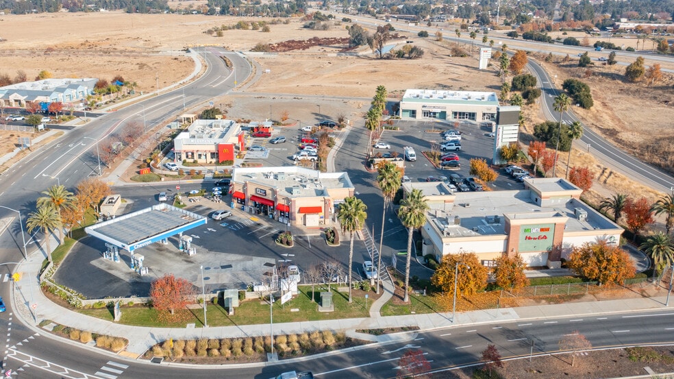 2702 Alluvial Avenue, Clovis, CA for sale - Building Photo - Image 2 of 3