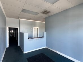 247 W Main St, Hendersonville, TN à louer Photo intérieure- Image 2 de 8