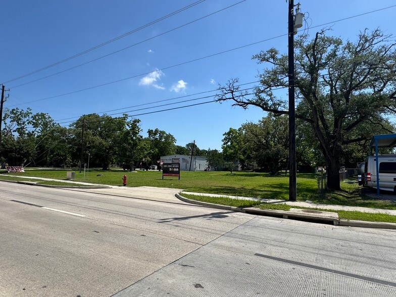 2818 Bayport Blvd, Seabrook, TX for sale - Building Photo - Image 2 of 23