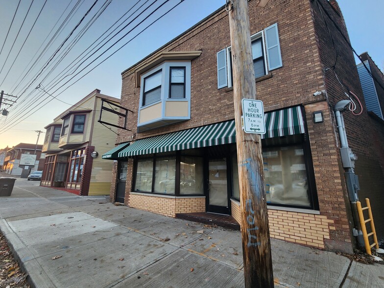 9918 Lorain Ave, Cleveland, OH for lease - Building Photo - Image 1 of 1