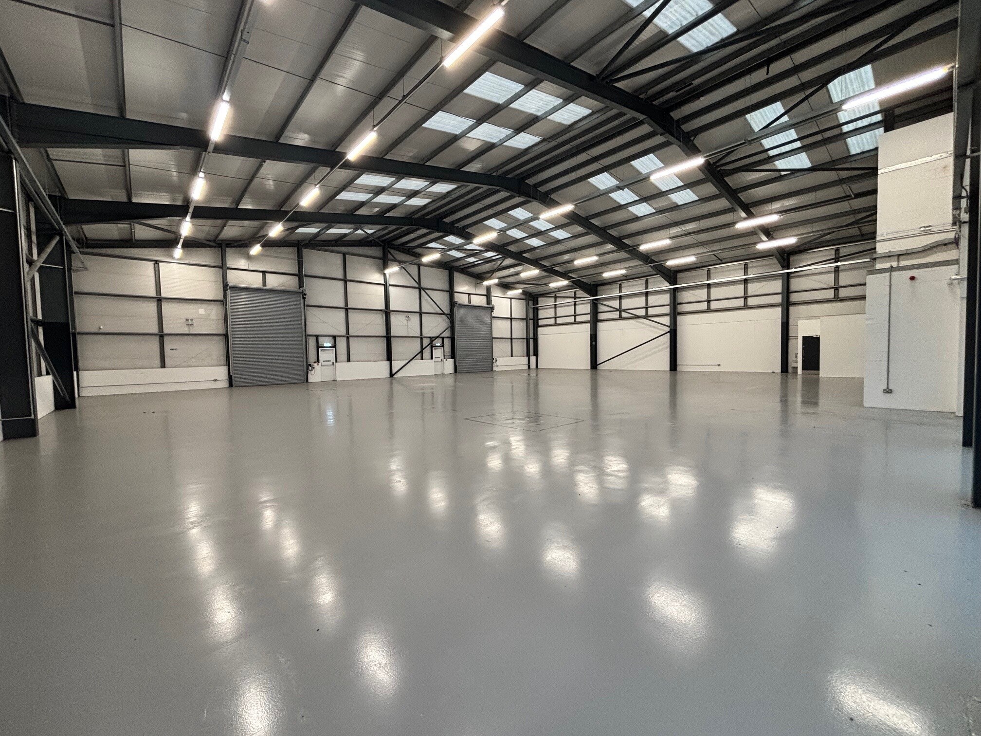 21-27 Earl Haig Rd, Glasgow à louer Photo du bâtiment- Image 1 de 11