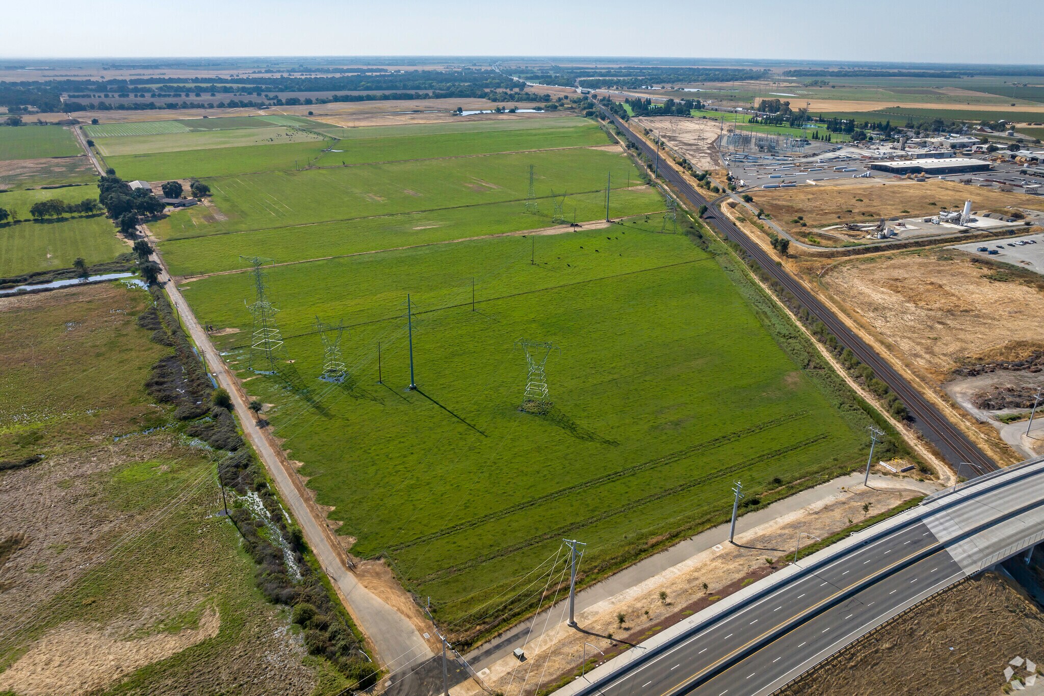 Grant Line Rd, Elk Grove, CA à vendre Photo du bâtiment- Image 1 de 14