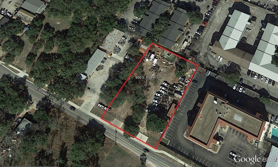 600 Powell Ln, Austin, TX à louer - Photo du bâtiment - Image 3 de 3