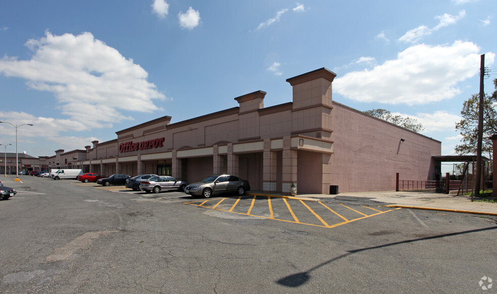 7933-7963 Annapolis Rd, Lanham, MD for lease - Primary Photo - Image 2 of 3